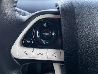 Toyota Prius 1.8 VVTi Excel Euro 6 (S/S) CVT 5Dr