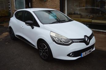 Renault Clio 1.2 16V Dynamique MediaNav Hatchback 5dr Petrol Manual Euro 5 (7