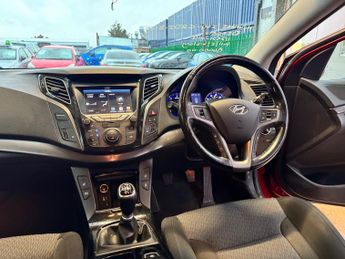 Hyundai i40 1.7 CRDi Blue Drive SE Nav Saloon 4dr Diesel Manual Euro 6 (s/s)