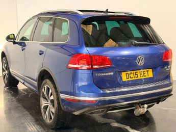 Volkswagen Touareg 3.0 TDI V6 BlueMotion Tech R-Line SUV 5dr Diesel Tiptronic 4WD E
