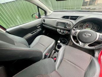 Toyota Yaris 1.33 Dual VVT-i SR Hatchback 5dr Petrol Manual Euro 5 (s/s) (101