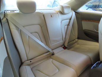 Audi A5 3.0 TDI V6 SE Coupe 2dr Diesel Tiptronic quattro Euro 4 (240 ps)