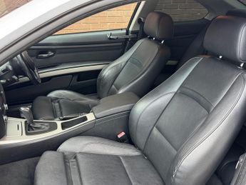 BMW 3 Series 2.0 320i SE Coupe 2dr Petrol Steptronic Euro 4 (170 ps)