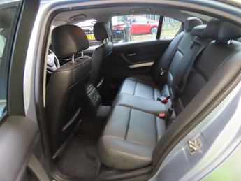 BMW 3 Series 3.0 325i SE Saloon 4dr Petrol Steptronic Euro 5 (218 ps)
