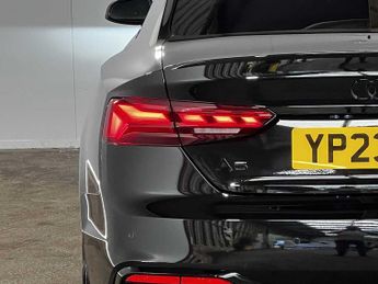 Audi A5 Coup- Black Edition 35 TFSI  150 PS S tronic