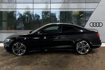 Audi A5 Coup- Black Edition 35 TFSI  150 PS S tronic