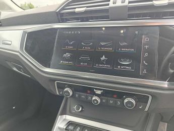 Audi Q3 Sport 35 TFSI  150 PS S tronic