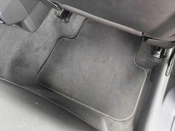 Audi Q3 Sport 35 TFSI  150 PS S tronic