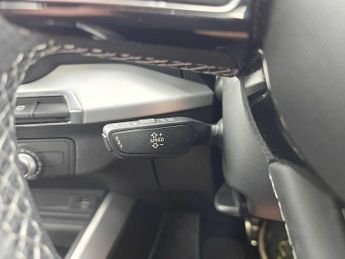 Audi Q2 S line 35 TFSI  150 PS S tronic