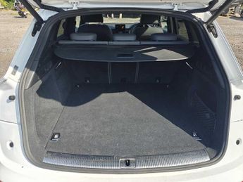 Audi Q5 S line 50 TFSI e quattro 299 PS S tronic