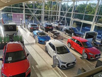 Audi Q3 S line 45 TFSI quattro 230 PS S tronic