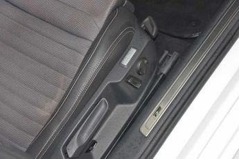 Volkswagen Passat 1.5 TSI EVO 150 R-Line 5dr DSG [Panoramic Roof]
