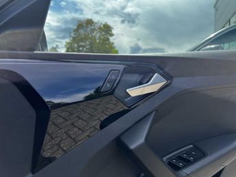 Audi A1 Sportback Black Edition 30 TFSI  110 PS S tronic