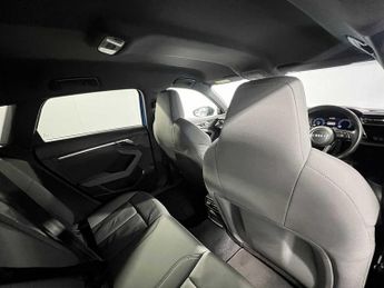 Audi A3 Sportback S line Competition 45 TFSI e  245 PS S tronic