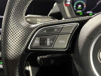 Audi A3 Sportback S line Competition 45 TFSI e  245 PS S tronic