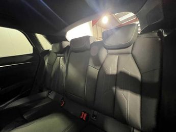 Audi A3 Sportback Black Edition 35 TFSI  150 PS S tronic
