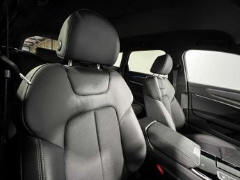 Audi A6 Avant Black Edition 40 TDI quattro 204 PS S tronic