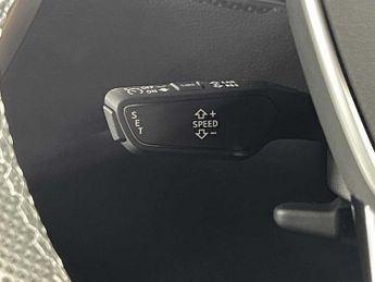 Audi A6 Avant Black Edition 40 TDI quattro 204 PS S tronic