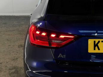Audi A1 Sportback S line 30 TFSI  116 PS S tronic