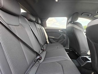 Audi A1 Sportback S line 35 TFSI  150 PS S tronic