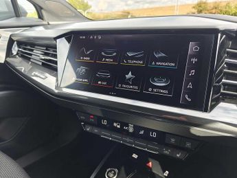 Audi Q-4 E-Tron Q4 Sportback S line 40 e-tron  150,00 kW