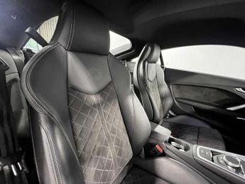Audi TT Coup- S line 40 TFSI  197 PS S tronic