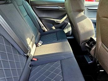 SKODA Karoq 2.0 TSI Sportline 4x4 5dr DSG