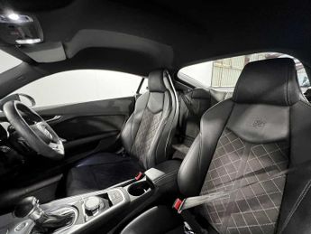 Audi TT Coup- S line 45 TFSI  245 PS S tronic
