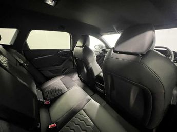 Audi A6 Avant Edition 1 e-tron performance  270,00 kW