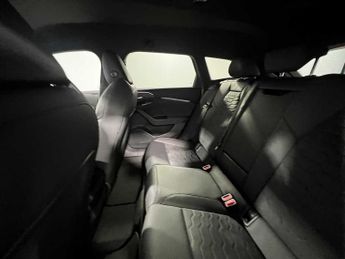 Audi A6 Avant Edition 1 e-tron performance  270,00 kW