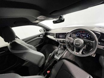 Audi A1 Sportback S line 30 TFSI  110 PS S tronic