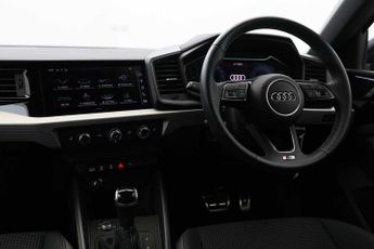 Audi A1 Sportback S line 30 TFSI  110 PS S tronic