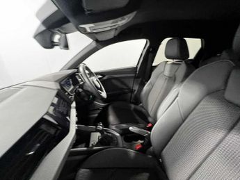 Audi A1 Sportback S line 30 TFSI  110 PS S tronic
