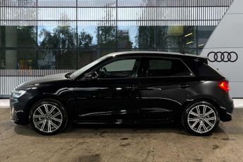 Audi A1 Sportback S line 30 TFSI  110 PS S tronic