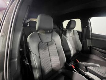 Audi A1 Sportback S line 30 TFSI  110 PS S tronic