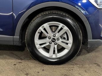 Audi Q3 Technik 35 TFSI  150 PS S tronic