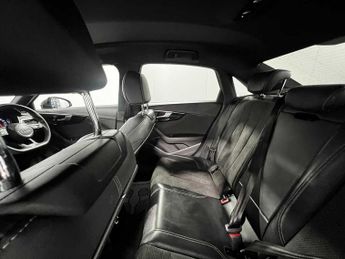 Audi A4 Black Edition 1.4 TFSI  150 PS S tronic