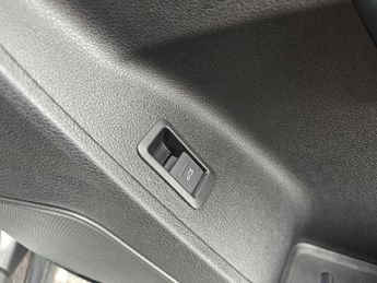Audi Q3 S line 35 TFSI  150 PS S tronic