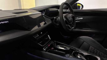 Audi RS e-tron GT Carbon Vorsprung   440,00 kW