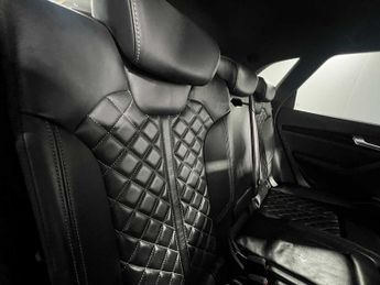 Audi Q5 Black Edition 50 TFSI e quattro 299 PS S tronic