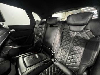 Audi Q5 Black Edition 50 TFSI e quattro 299 PS S tronic