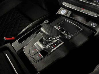 Audi Q5 Black Edition 50 TFSI e quattro 299 PS S tronic