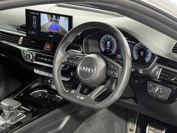Audi A5 Coup- Black Edition 35 TFSI  150 PS S tronic