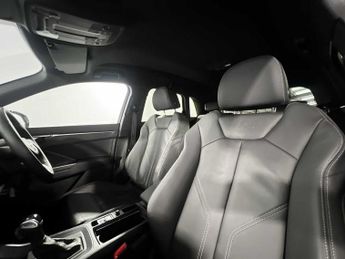 Audi Q3 S line 35 TFSI  150 PS S tronic