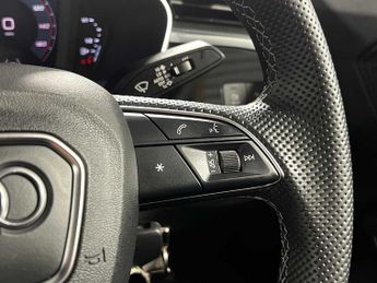 Audi Q3 S line 35 TFSI  150 PS S tronic