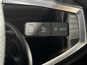 Audi Q3 S line 35 TFSI  150 PS S tronic