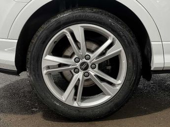 Audi Q3 S line 35 TFSI  150 PS S tronic