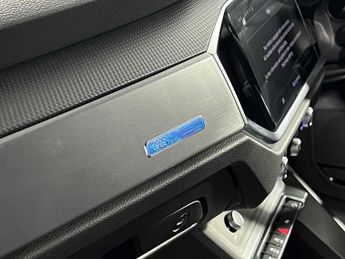 Audi Q3 S line 35 TFSI  150 PS S tronic