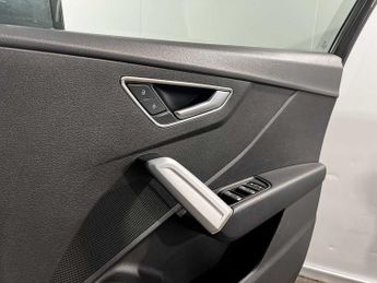 Audi Q2 S line 1.4 TFSI cylinder on demand  150 PS S tronic