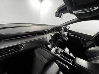 Audi e-tron S line 50 quattro 230,00 kW